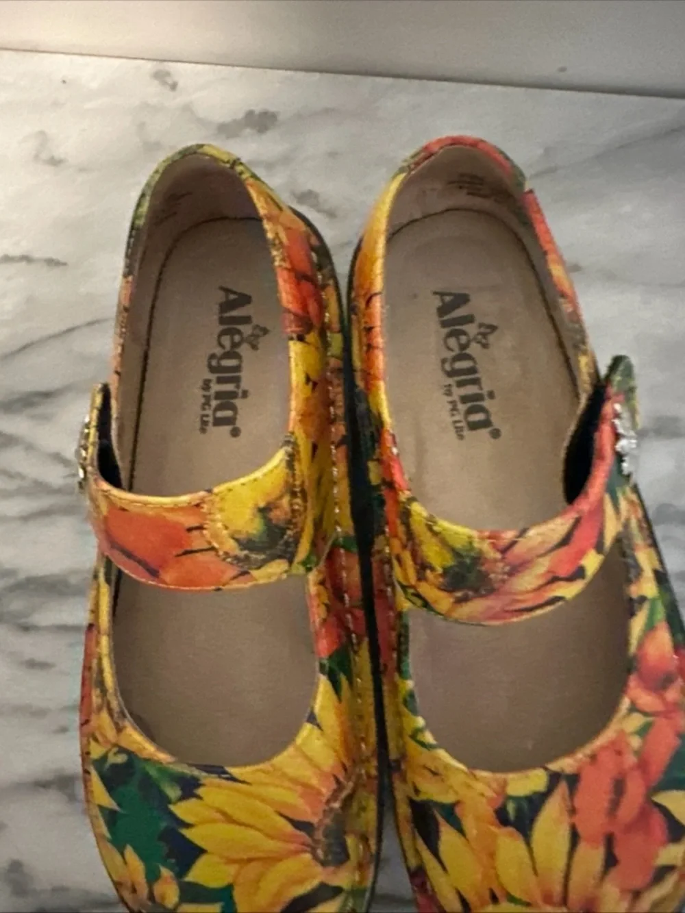Alegria Kids Mary Jane Shoes in Yellow Floral